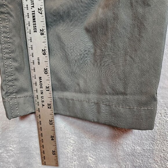 Columbia Mens 38x32 Gray Cargo Pants Zipper Pocket Lightweight gorpcore Spf 40+ - Picture 6 of 16